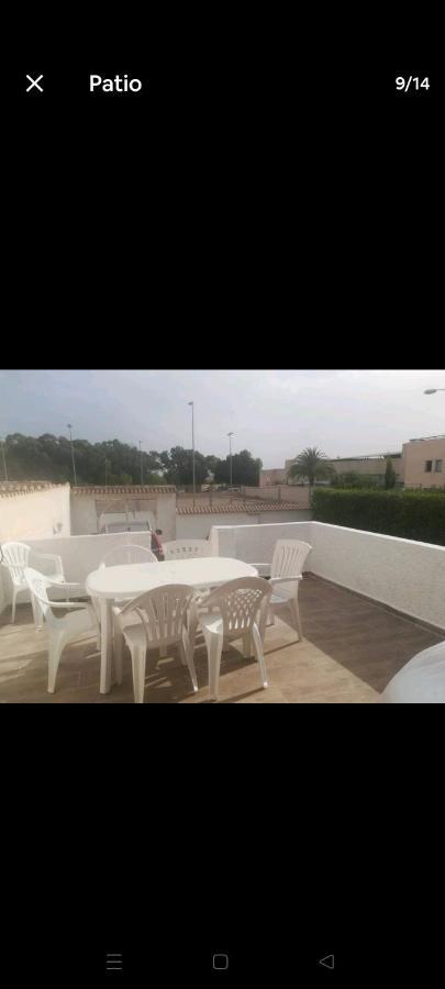Acogedora Casa Con Piscina Villa Torrevieja Kültér fotó