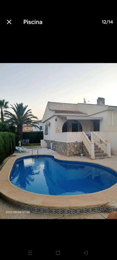 Acogedora Casa Con Piscina Villa Torrevieja Kültér fotó