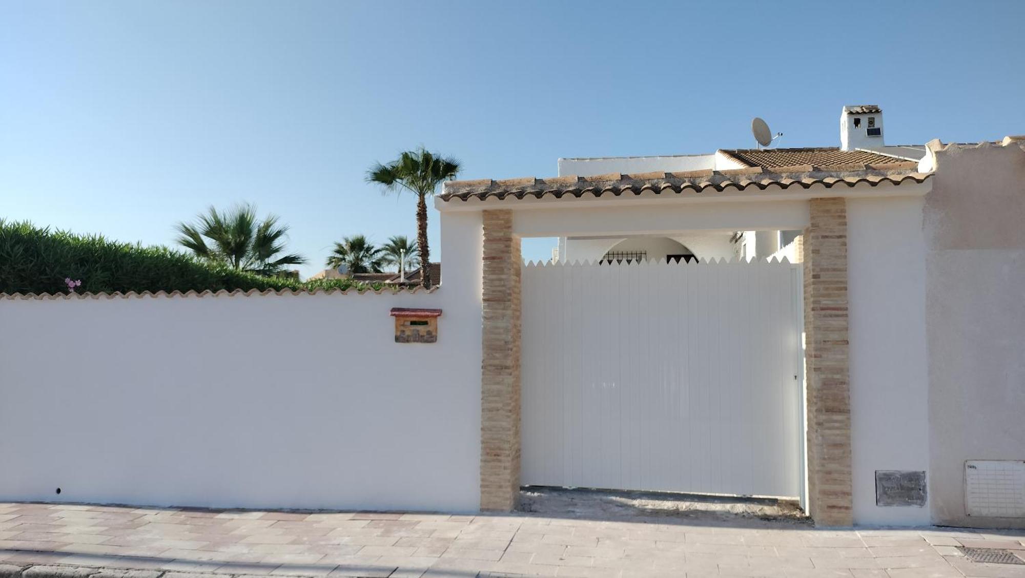 Acogedora Casa Con Piscina Villa Torrevieja Kültér fotó